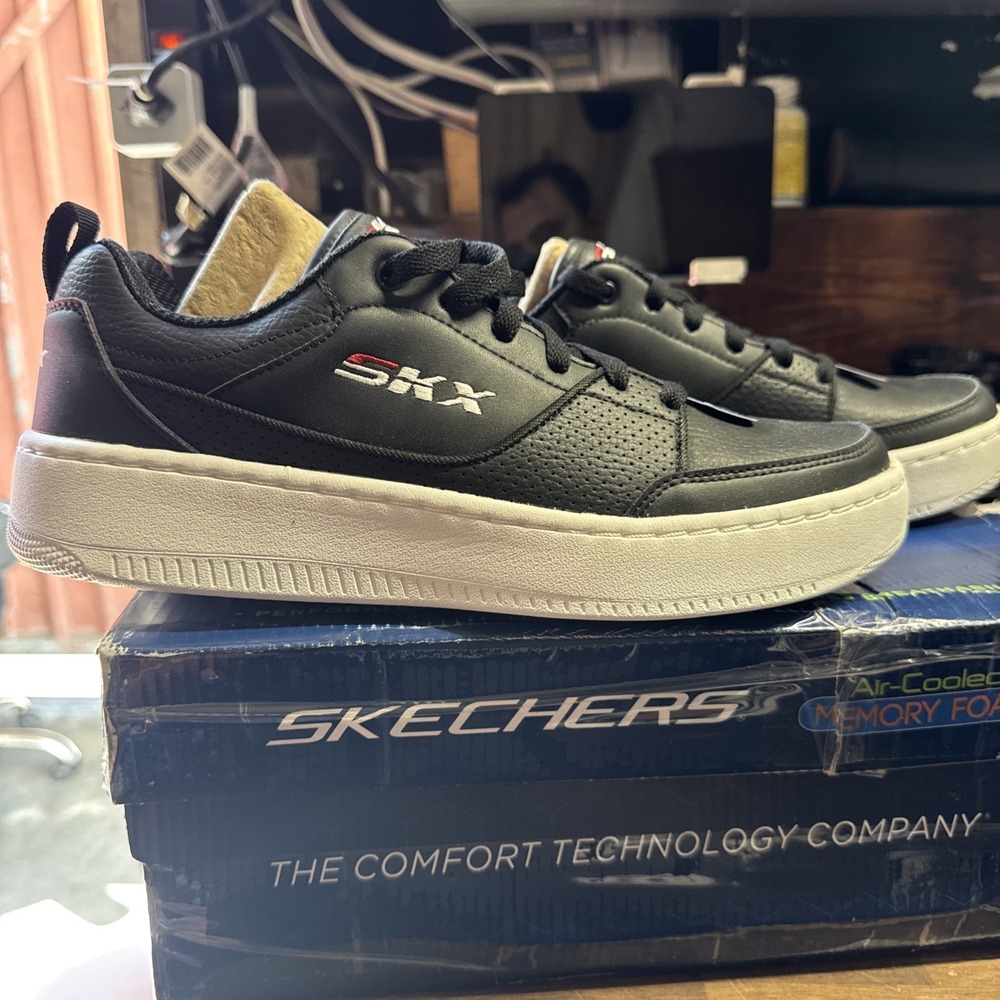 Skechers Sport Court 92 - Ottoman sneakers Size 10 Men